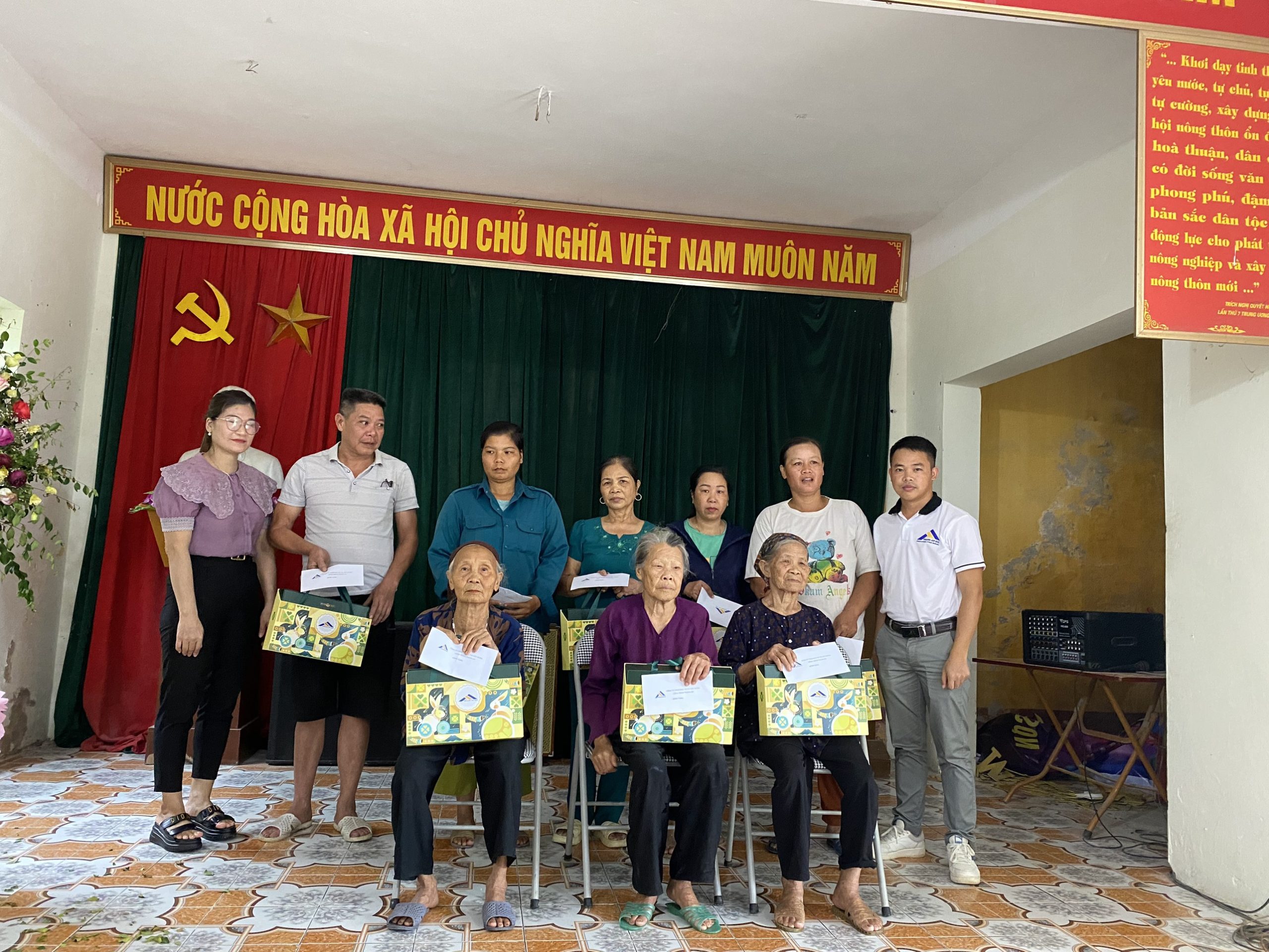 THANH AN COMPANY ORGANIZES A VOLUNTEER PROGRAM IN THANH SON COMMUNE – KIM BANG – HA NAM ON THE OCCASION OF MID-AUTUMN TET 2023